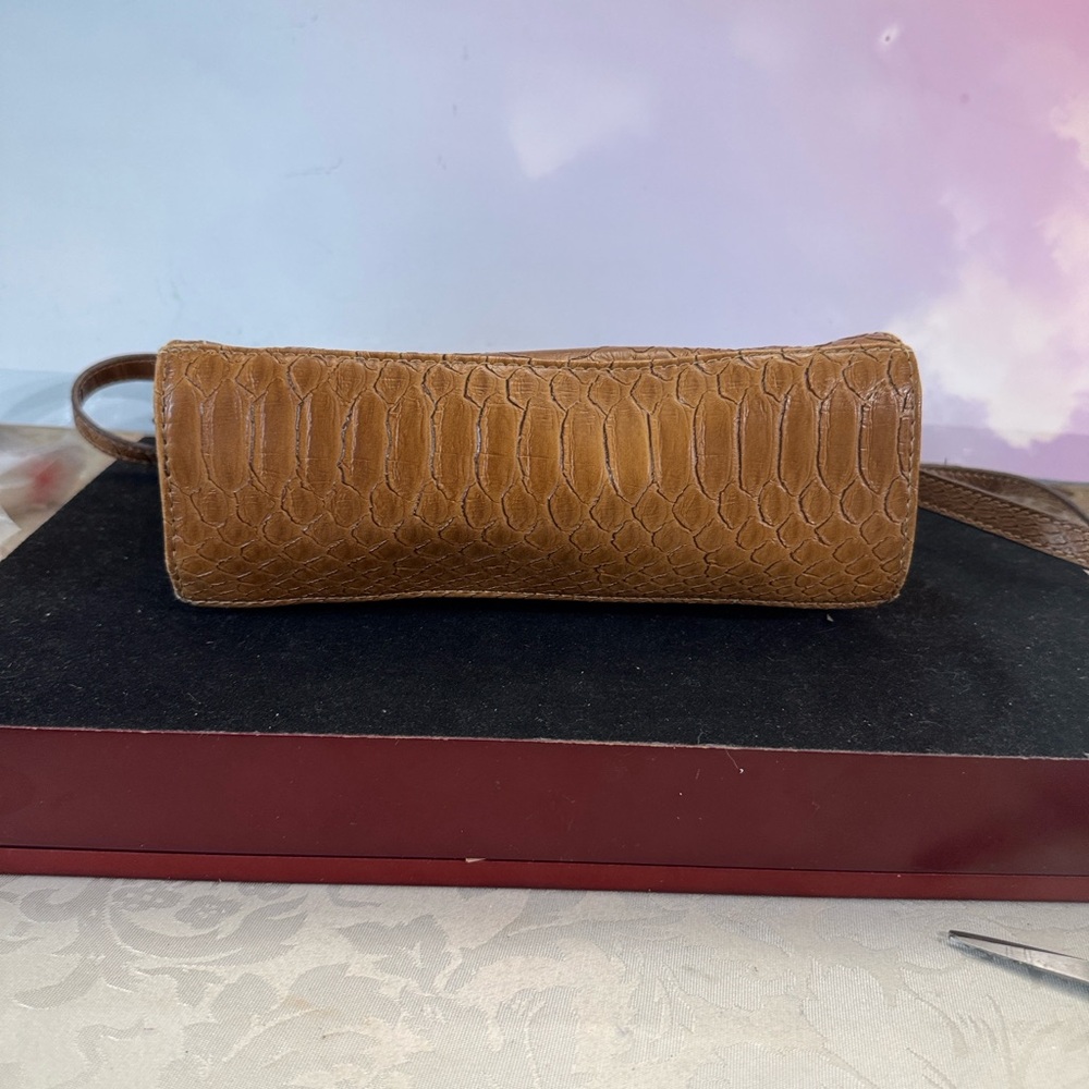 Vintage Brown Liz Claiborne crossbody handbag - Picture 12 of 14